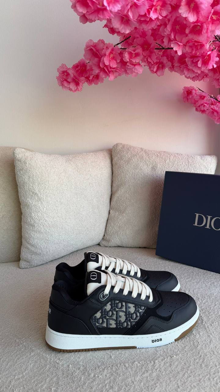Thumbnail: Dior b27 sneaker