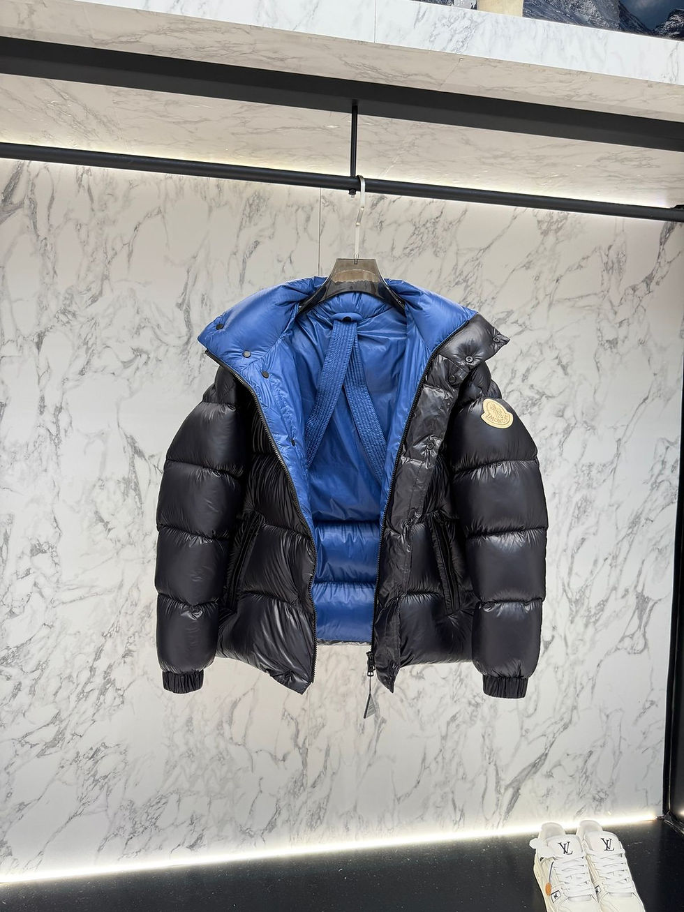 Thumbnail: Moncler Puffer Jacket 'Black/Blue’
