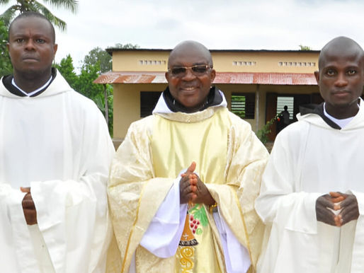 Profesiones solemnes en Kokoubou