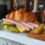 Croissant jamón de pavo