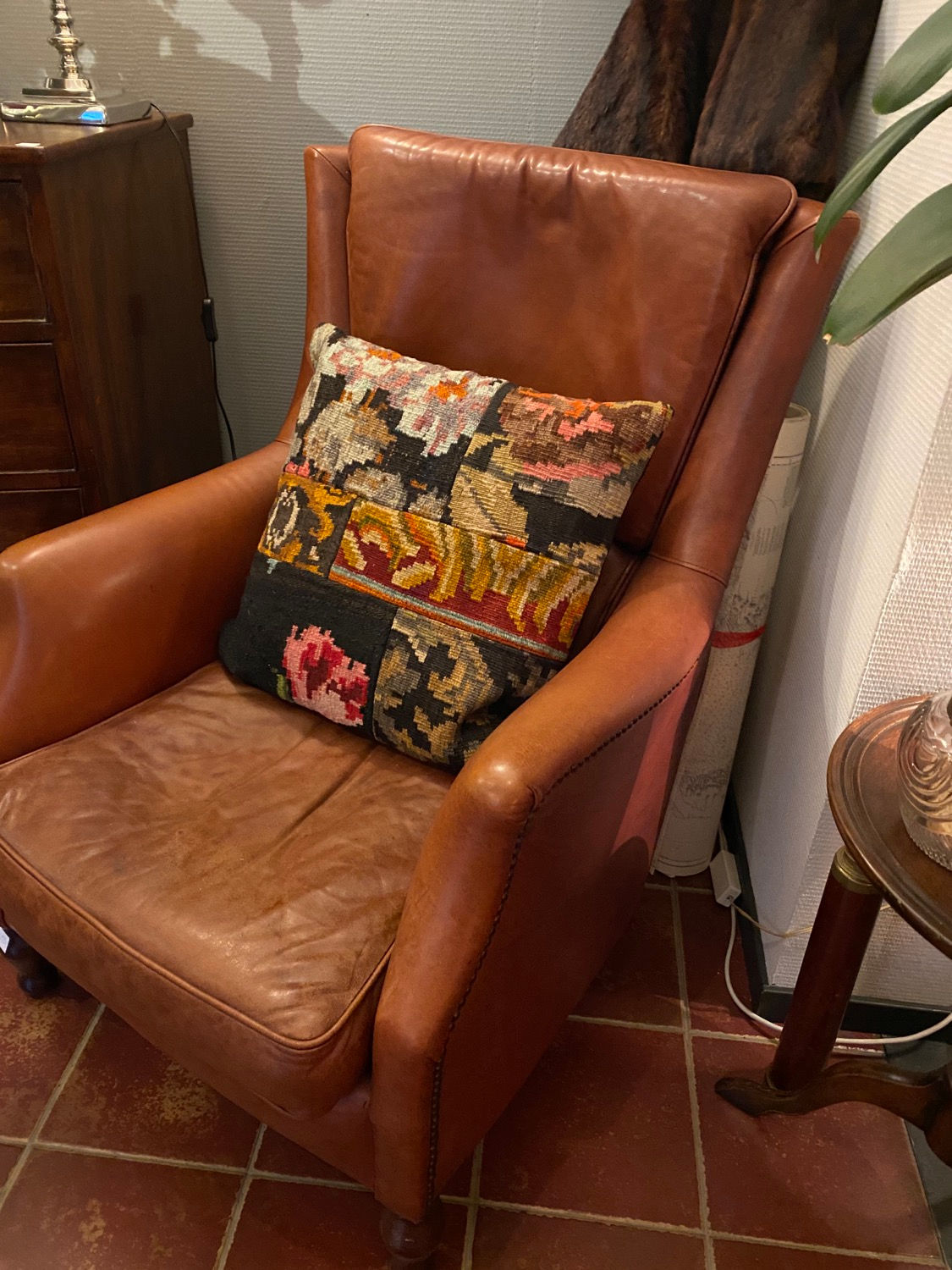 Leather chesterfield chair