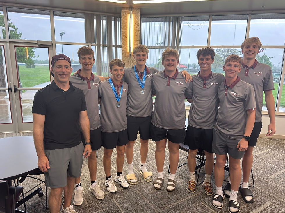 Bulldogs Varsity Tennis Squad at the Springfield Invitational