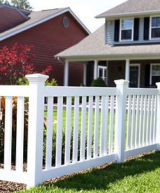 residential vinyl privacy fence.jpg