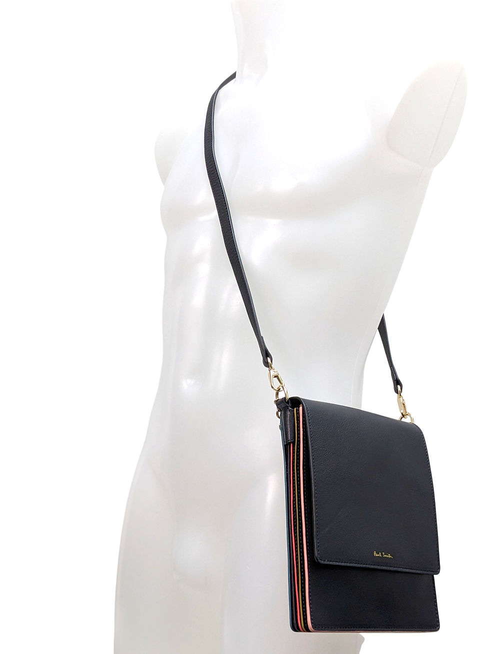 縮圖：Paul Smith Women’s Concertina Leather Crossbody Bag on mannequin