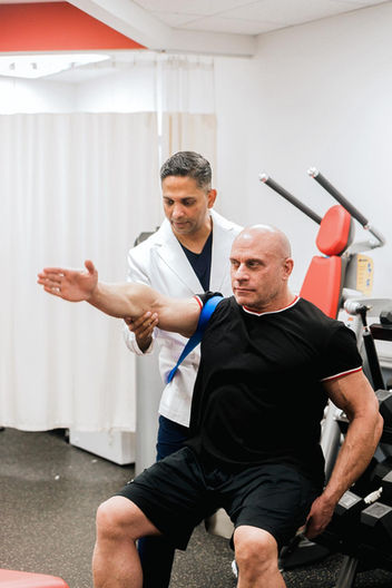 Through the Mulligan Technique, we help patients restore pain-free movement,
enhance mobility, and return to their daily activities or sports with confidence.
Book your session today and experience the difference in motion!