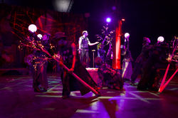 CIRQUE DREAMS ELYSION - Hand Balance
