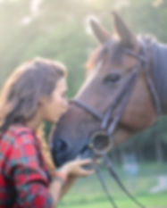 Fille avec cheval