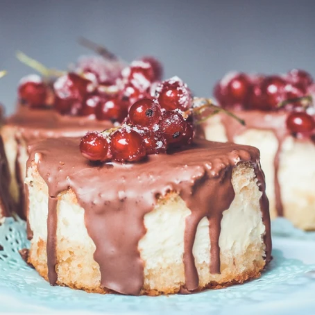 Decadent Holiday Mini Cakes