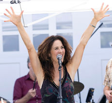 SRPF25_Susan Z Band 6 (©Terry Scussel)