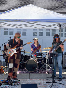 SRPorchFest2024-Jenerator_Theresa Coleman-5369.jpg