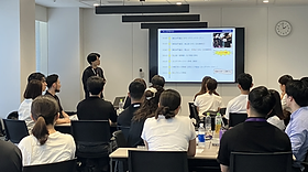 25_3年会_先輩登壇.avif