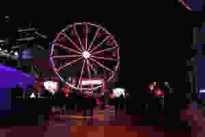 travel canada fashion blogger ferris wheel