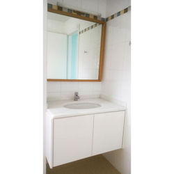 Έπιπλο μπάνιου