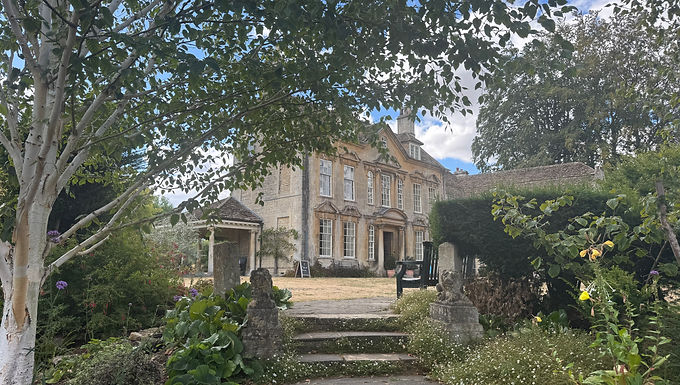 The Courts Gardens