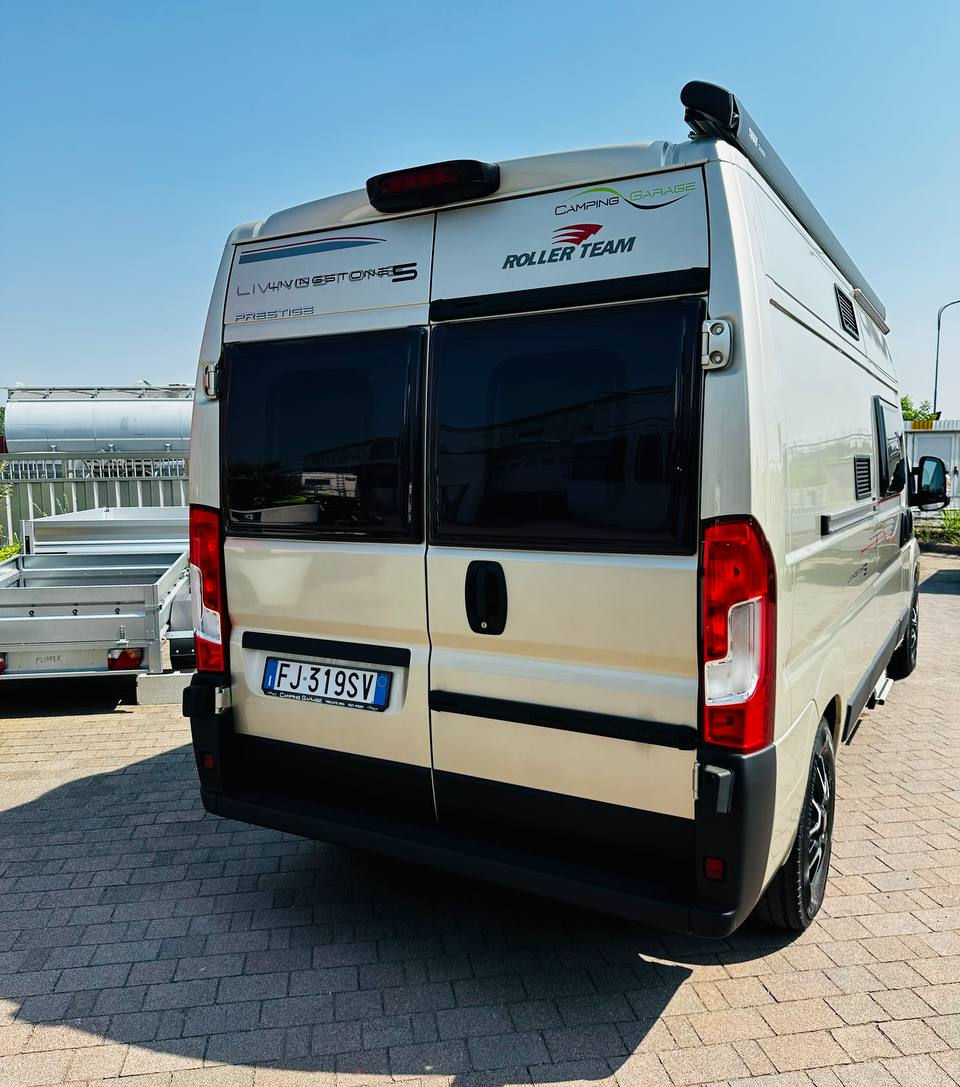 CAMPER USATO ROLLER TEAM, IL MEZZO SUPER AGILE PER LA TUA FAMIGLIA AL PREZZO GIUSTO
DIMENSIONI
599X205X265
MECCANICA
FIAT DUCATO 2.300 CC 150 CV
POSTI VIAGGIO 4
POSTI LETTO 4
ACCESSORI
COLORE ORO
RADIO CON RETROCAMERA
CERCHI IN LEGA 16"
LUCI DIURNE LED
OSCURANTI PLISSETTATI
TENDALINO
LUCE ESTERNA LED
ANTENNA SATELLITARE AUTOMATICA + TV
ALLARME PERIMETRALE
ALLARME VOLUMETRICO
MIDI HEKI 700X500
PRESE USB
SERBATOIO ACQUE GRIGIE CON RESISTENZA
TAGLIANDO MOTORE IN CONSEGNA
TAGLIANDO DISTRIBUZIONE IN CONSEGNA