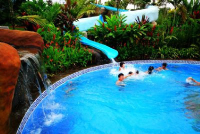 blue-river-resort-hot
