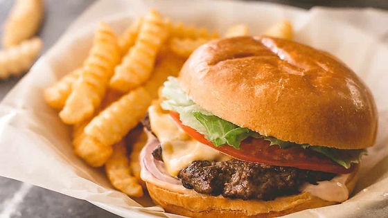 Cheeseburger (450-500 cal)