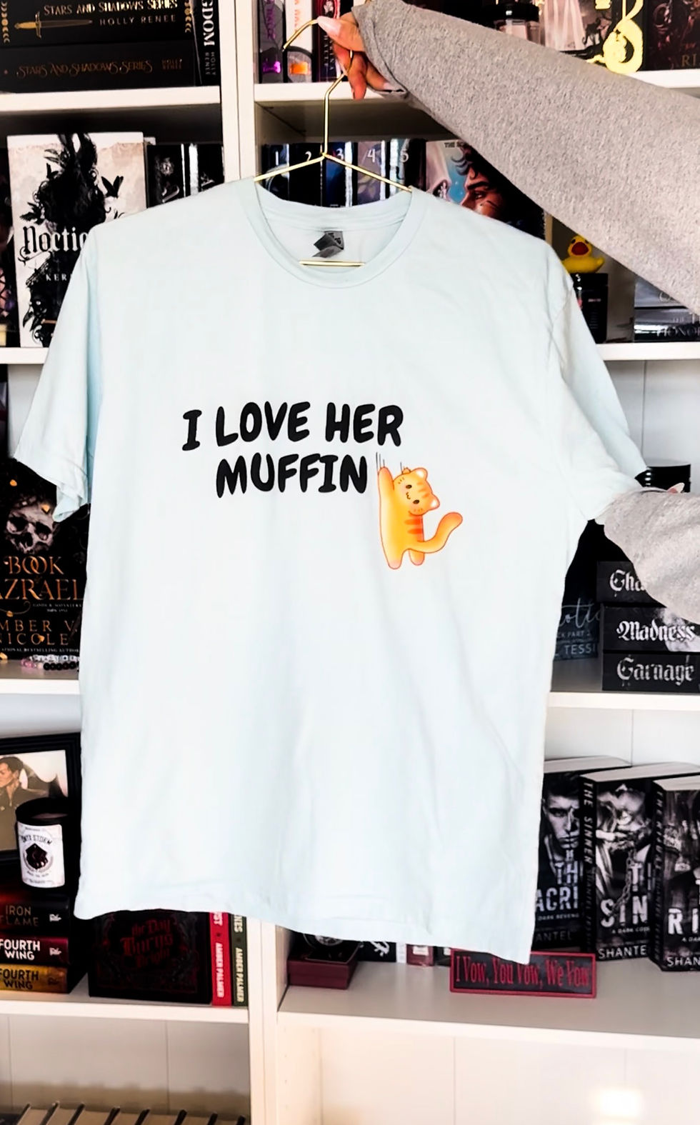 Thumbnail: I LOVE HER MUFFIN T-SHIRT