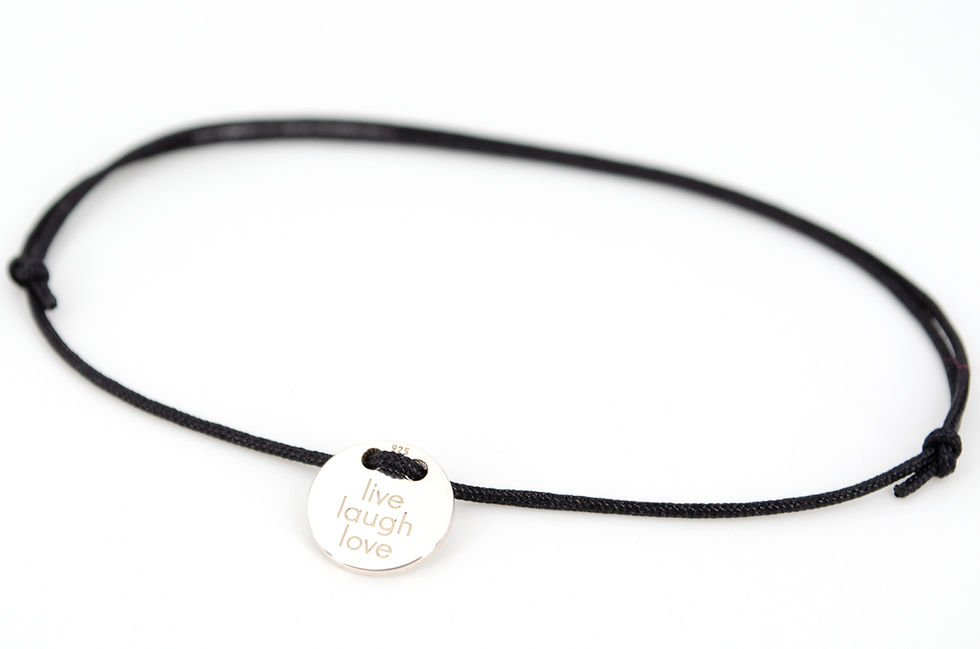 Miniaturbild: Armband Silber Plättchen mit Gravur Lebe Liebe Lache als Geschenk für Familie oder Freunde individuell angefertigter Schmuck