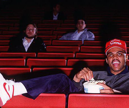 When Basketball Player Charles Barkley Threw a Man Out a Window — and Had No Regrets About It