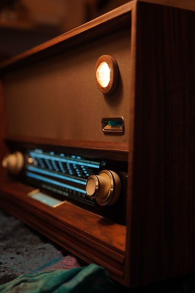 Vintage tube radio Bluetooth