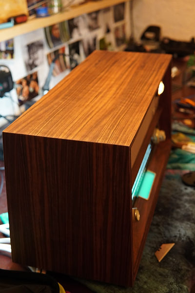 Vintage tube radio Bluetooth
