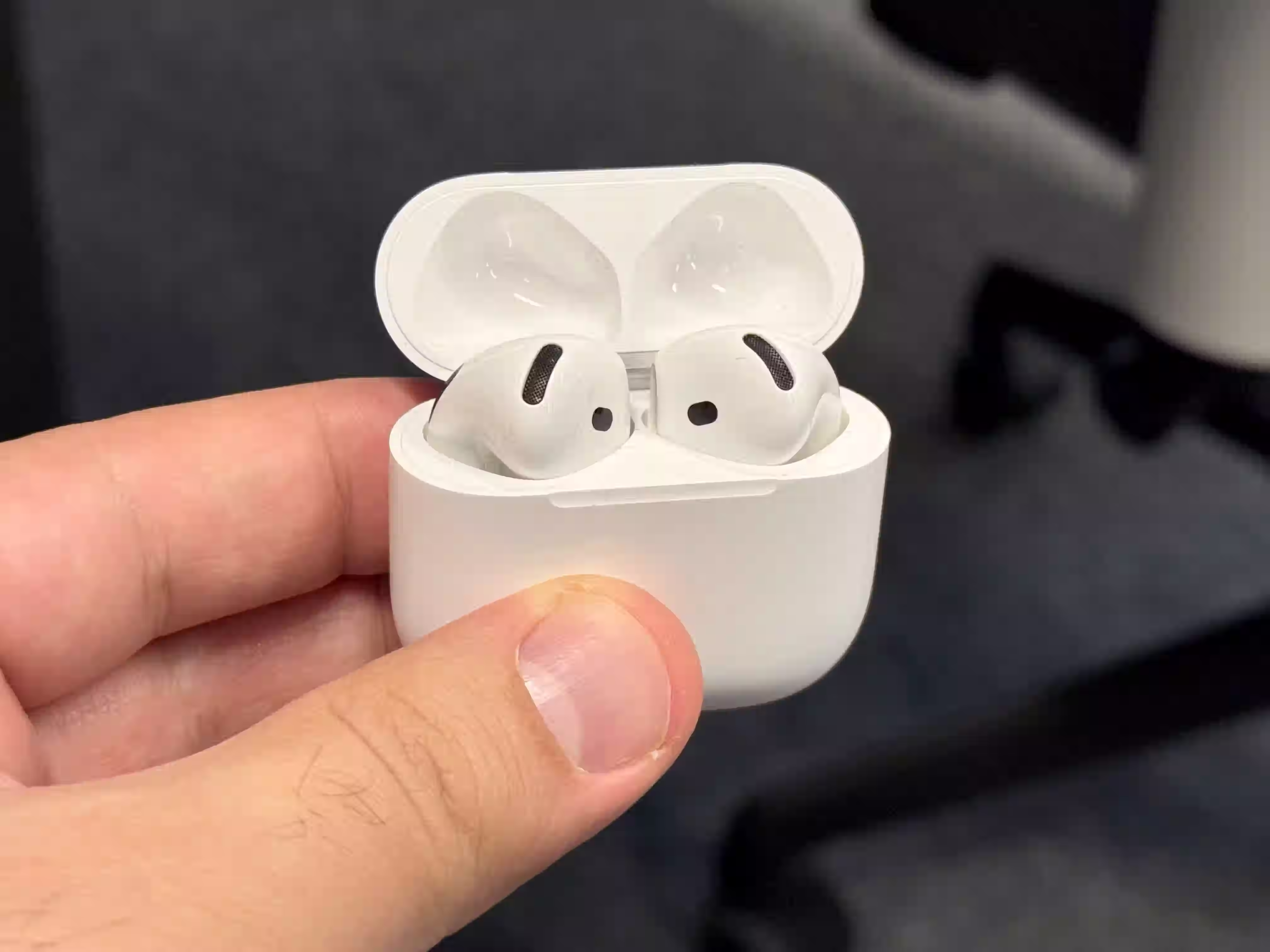 air pods pro 4