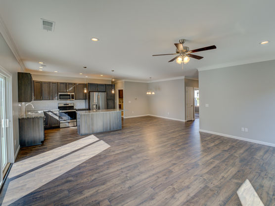 BENANZER CUSTOM HOMES