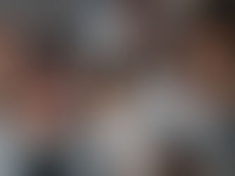 Satışın İki Yüzü: Gençlerin Hayalleri mi, Yaşlıların Konforu mu?