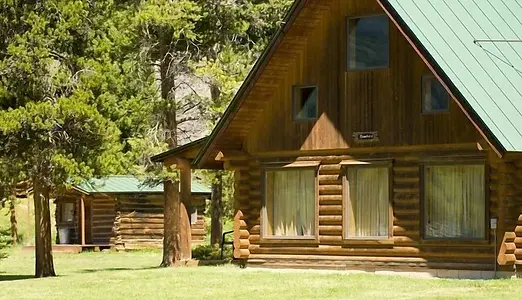 Yellowstone west guest ranch.webp