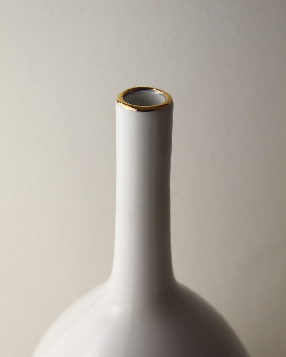 Thumbnail: Glossy White Bottle