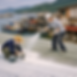 台灣鐵皮屋施工，一人噴漆一人刷油漆，屋頂.png