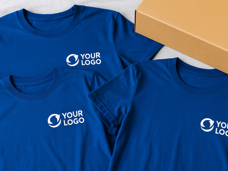 Koszulki reklamowe z logo marki – przykład taniej i skutecznej promocji na eventach i w codziennym użyciu.