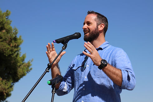 Doron Speaking.jpg