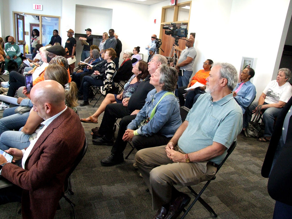 Youngstown Ohio City Council meeting that unanimously passed a resolution that opposes the Ohio EPA issuing an air permit for the SOBE pyrolysis plant planned for downtown.