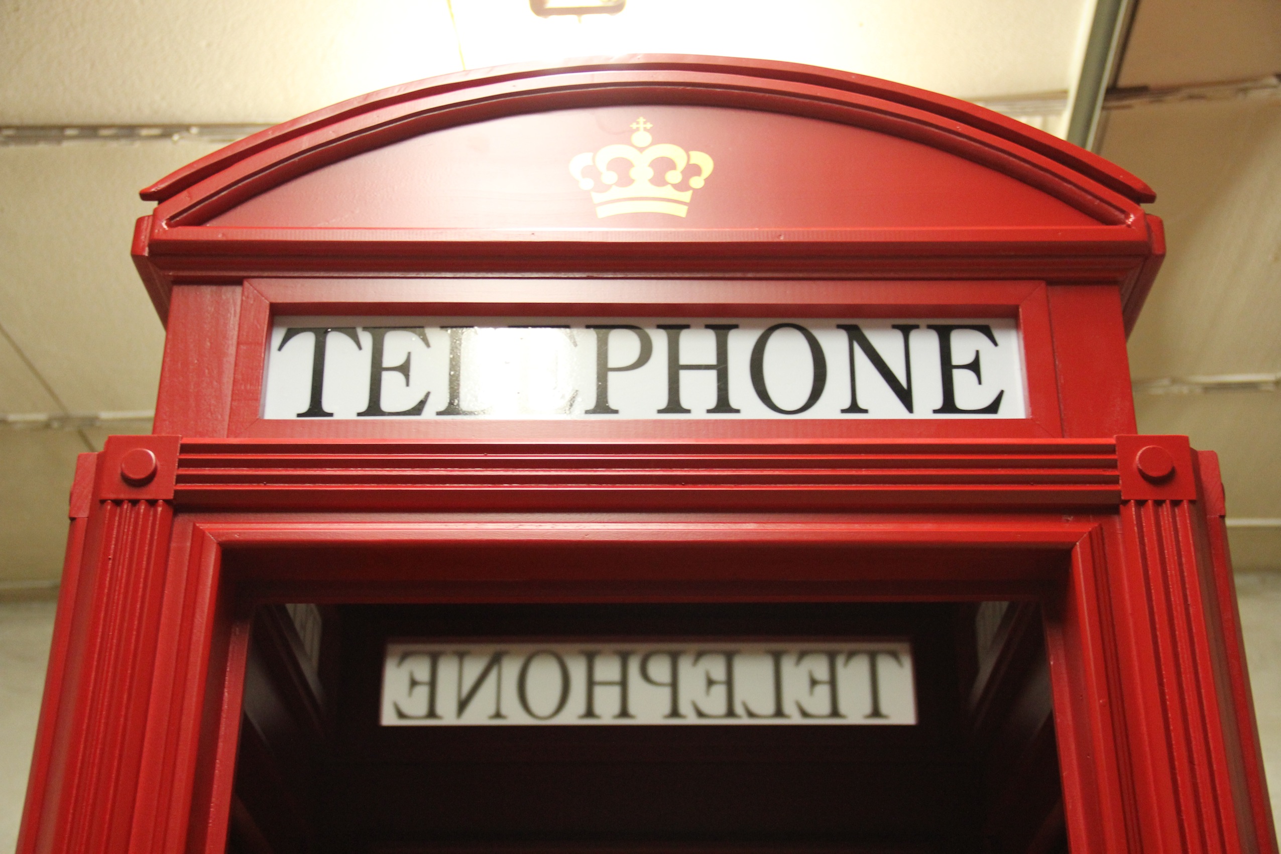 CABINA TELEFONICA INGLESE IN LEGNO SU MISURA