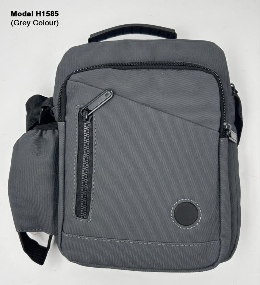 Thumbnail: Traveling Shoulder Bag | TEMA | - | H1585 | D616