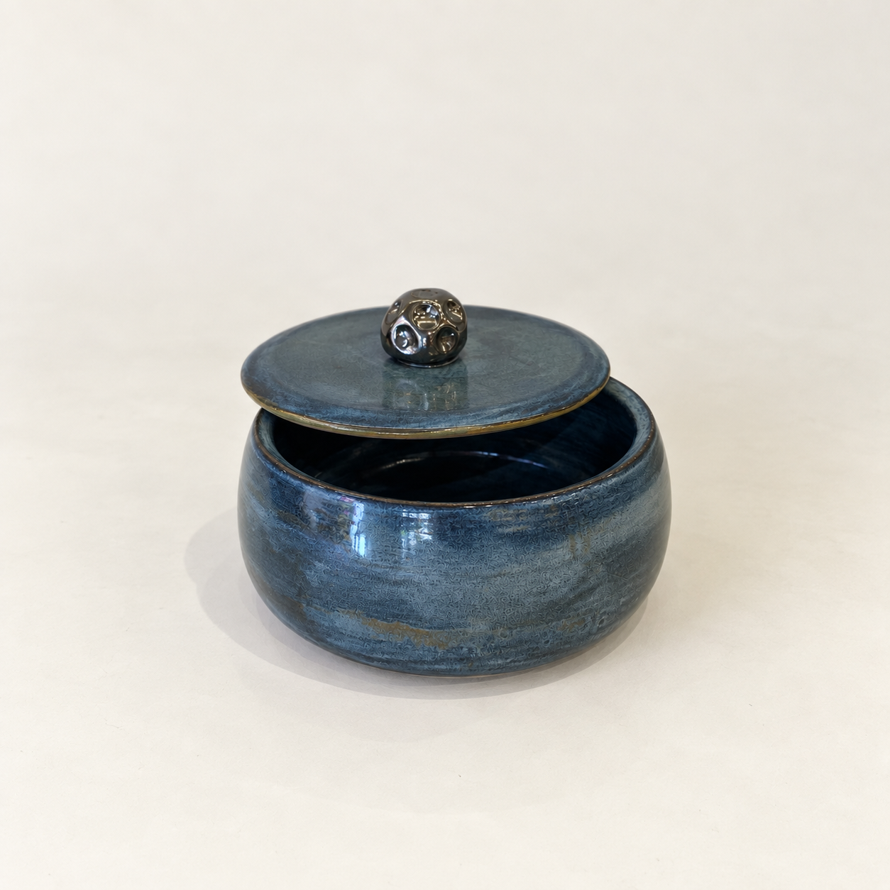 STONEWARE SERAMİK ELYAPIMI KAPAKLI KASE DENİM