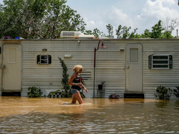 Catástrofe en Hill Country: más de 135 fallecidos y cientos desaparecidos por lluvias extremas