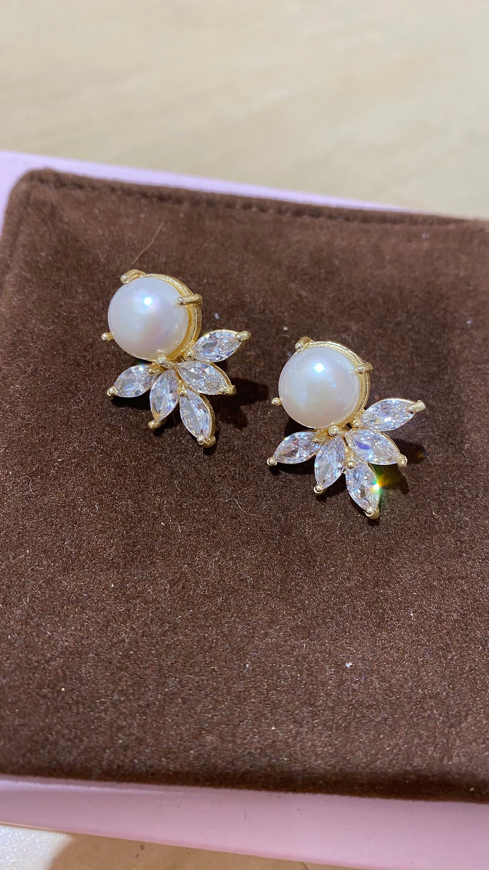 Thumbnail: Annie - Milane Collection