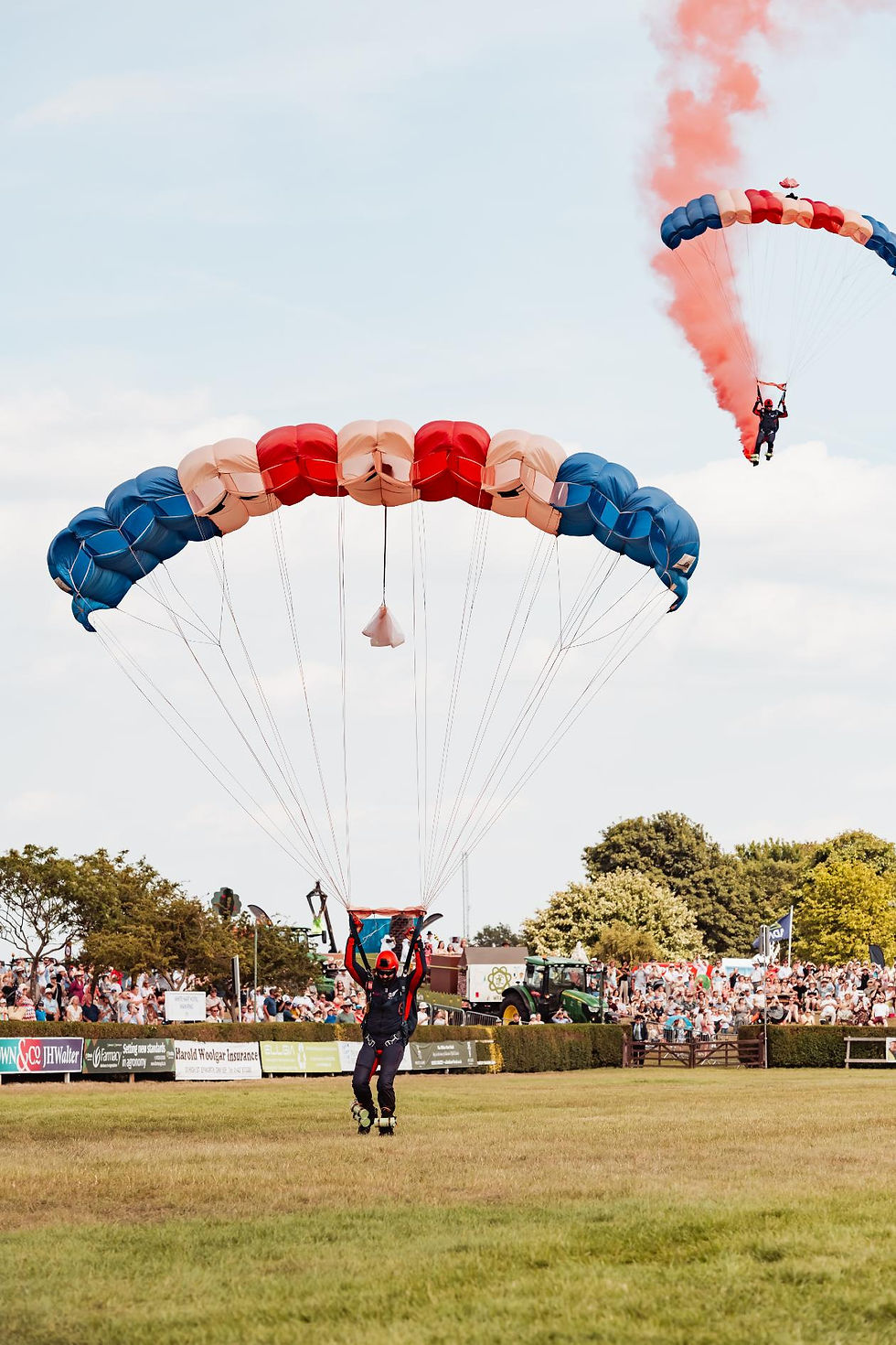 RAF Falcons landing in the White Hart Hotel Main Ring