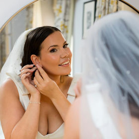 SB Bride Adjusting Earrings