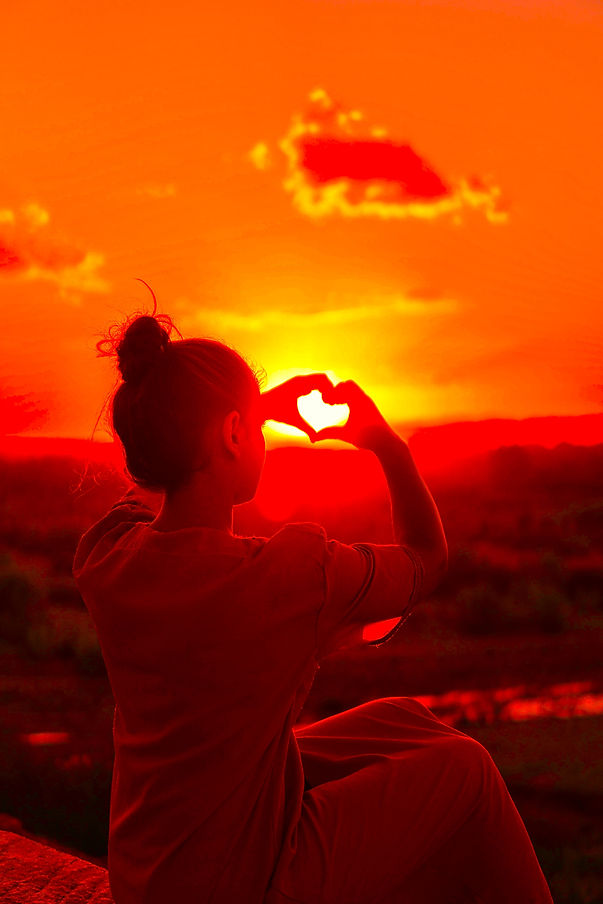 pexels-hassan-ouajbir-1535288 (1).jpg