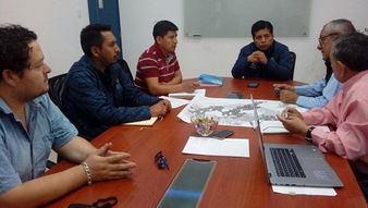 Cayambe.-Empresa Pública Municipal de Agua Potable Alcantarillado y Aseo Cayambe y UGP-PI se reunier