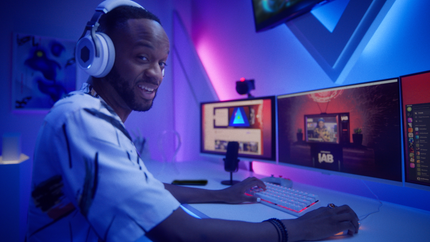 Xfinity_Xfactor_IAB_OLV_30_101221 for Reels AltMusic.mov.00_00_25_11.Still005.png