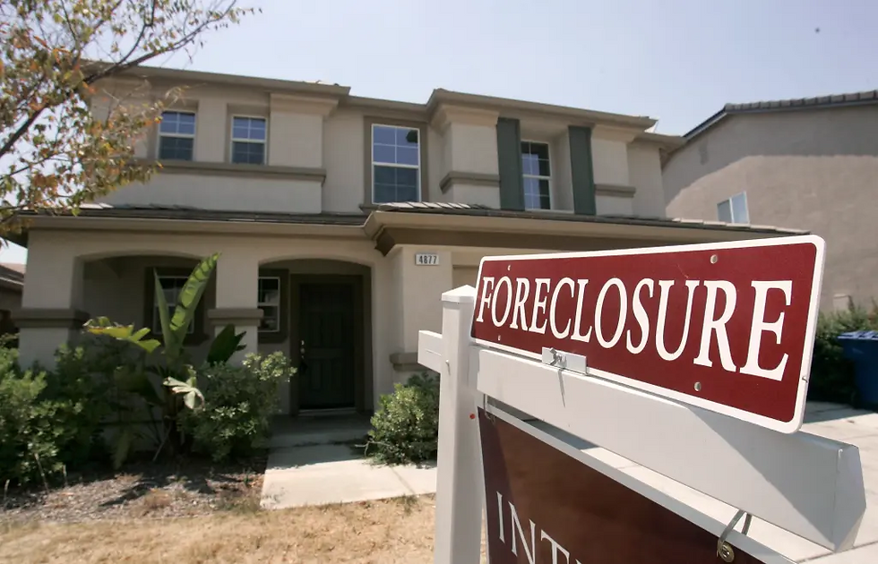 Landscape infographic showing foreclosure options in Sacramento including lender options, selling, short sale, and timing tips.