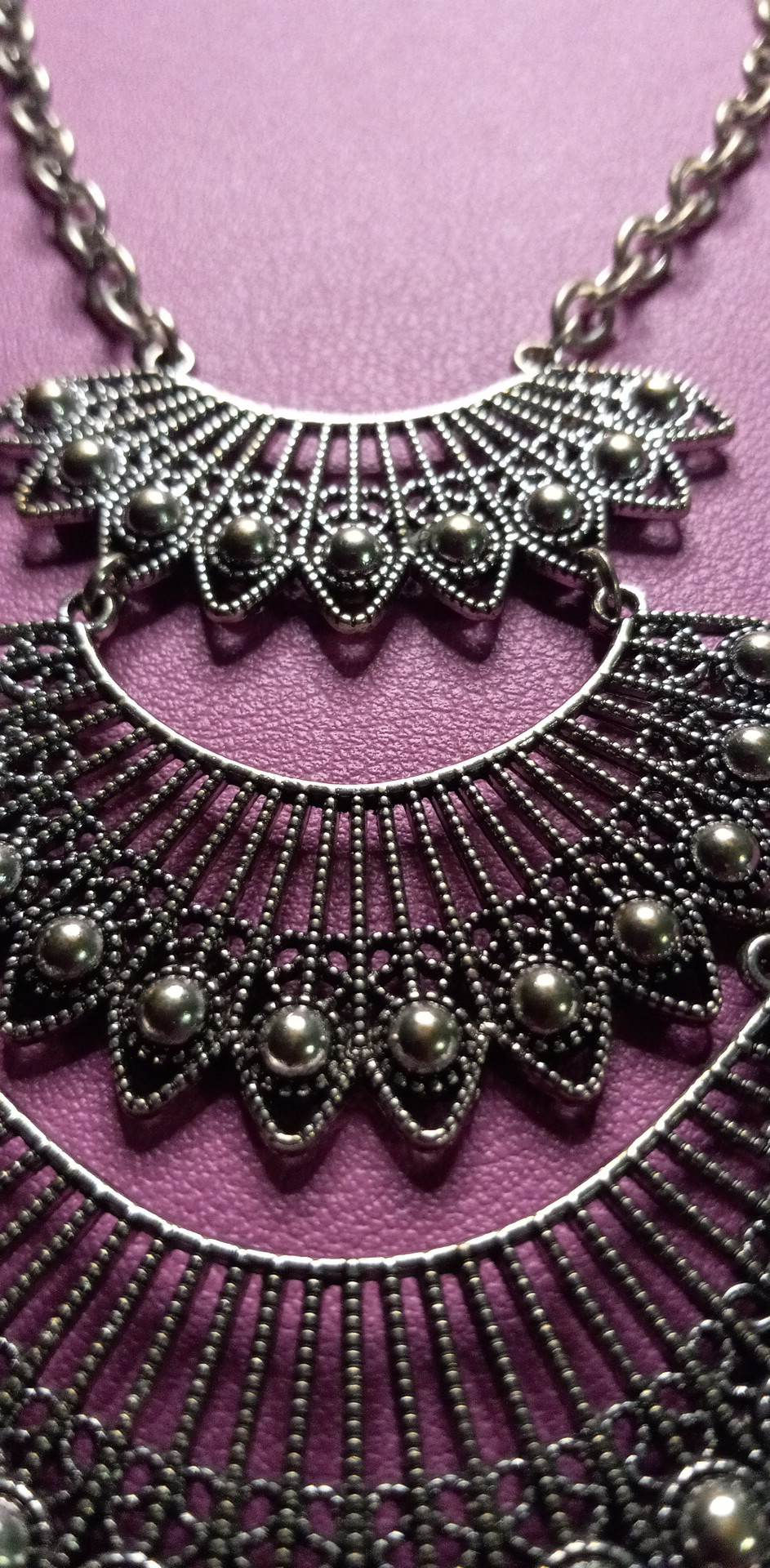 THE QUEEN COLLECTION 