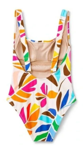 Thumbnail: RESORT WEAR