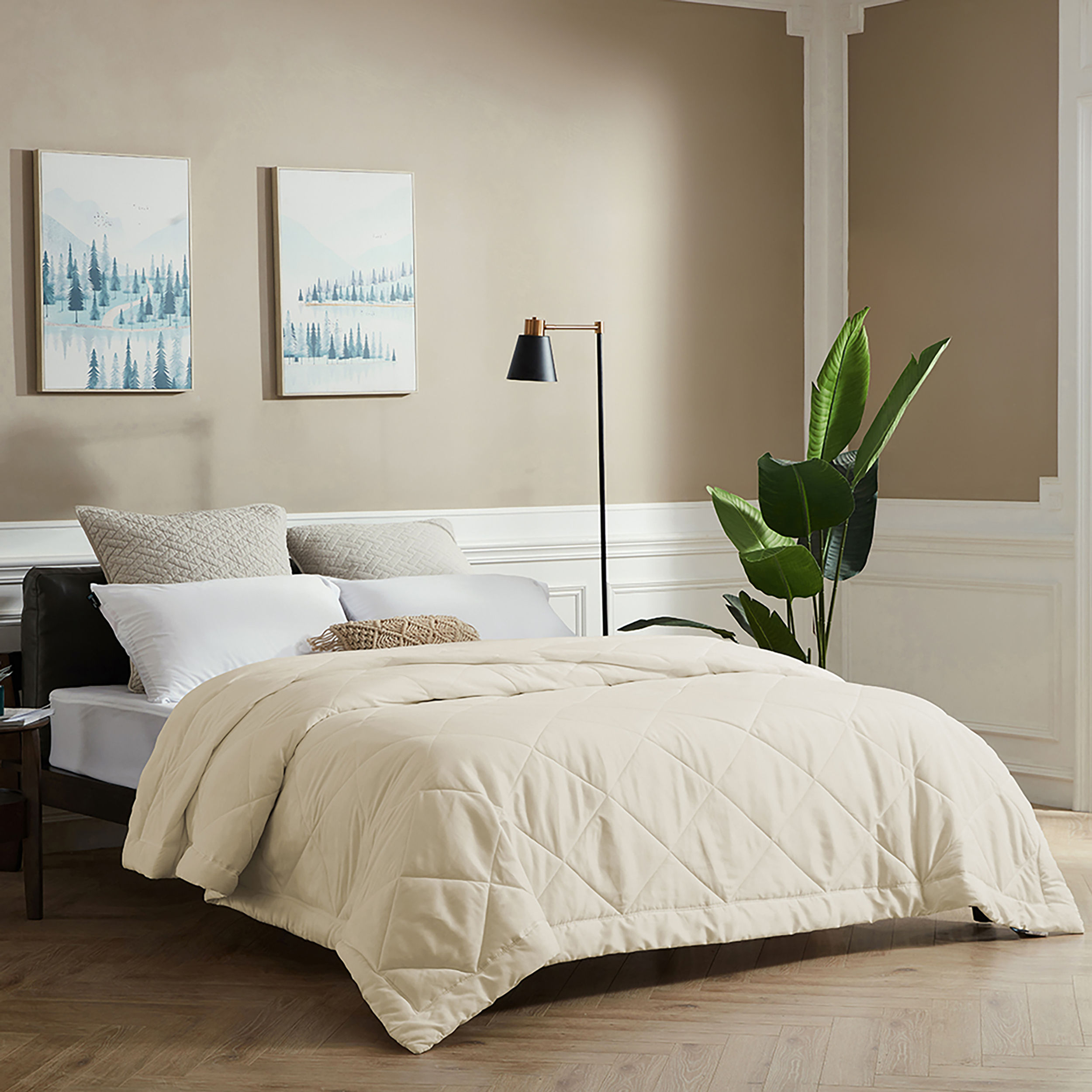 Lightweight Thin Comforter, Soft Cozy Quilted Blanket Bedding (Beige)