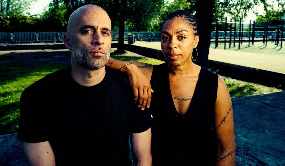 Quand la scène devient un ventre qui parle, qui brûle, qui libère